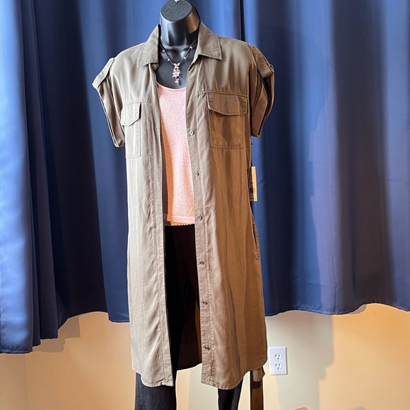 NWT Shirtdress by Dex.Never worn. - Picture 9 of 12